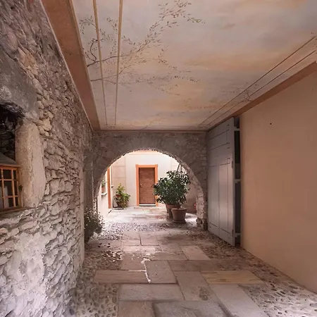 Cozy - Di Bedero Apartament *