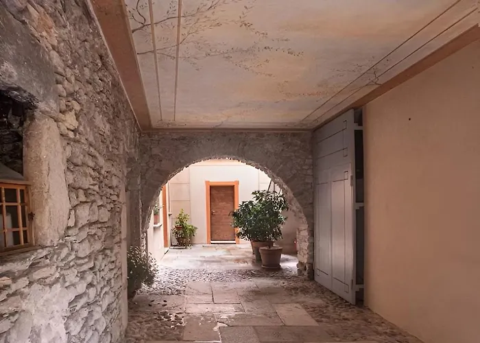 Cozy - Di Bedero Apartament *